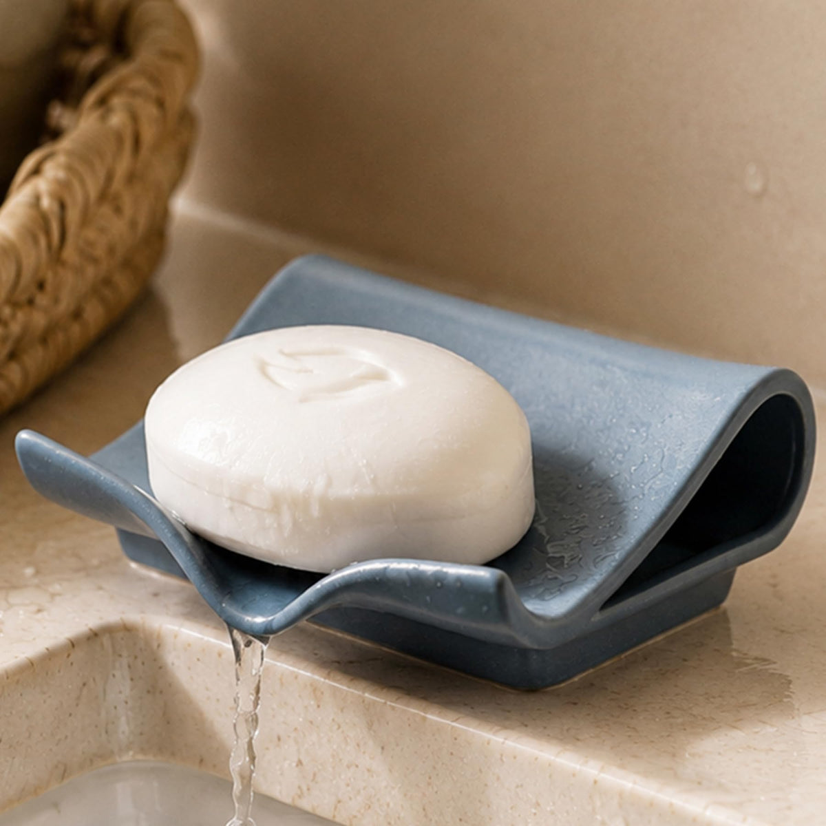 Zoeeker Self-Draining Soap Dish, Ceramic Soap Holder with Drain Spout
